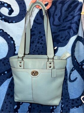 Coach Hampton Turnlock Tote Bag Pebbled Leather